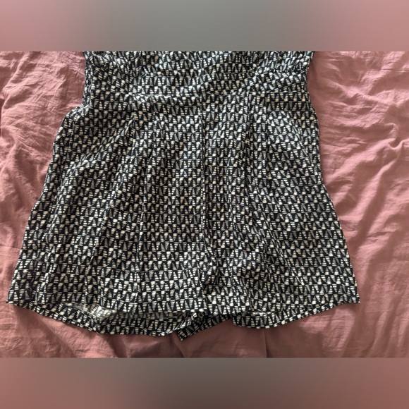 Forever 21 Romper - Picture 4 of 9